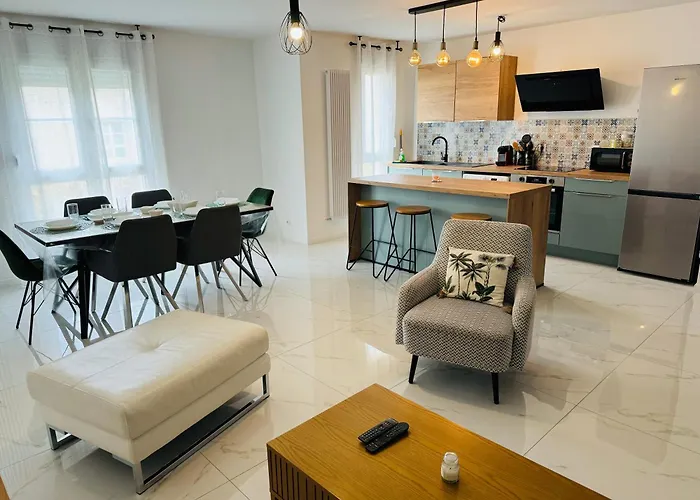 Premium 4 Stars - Antigone Appartement